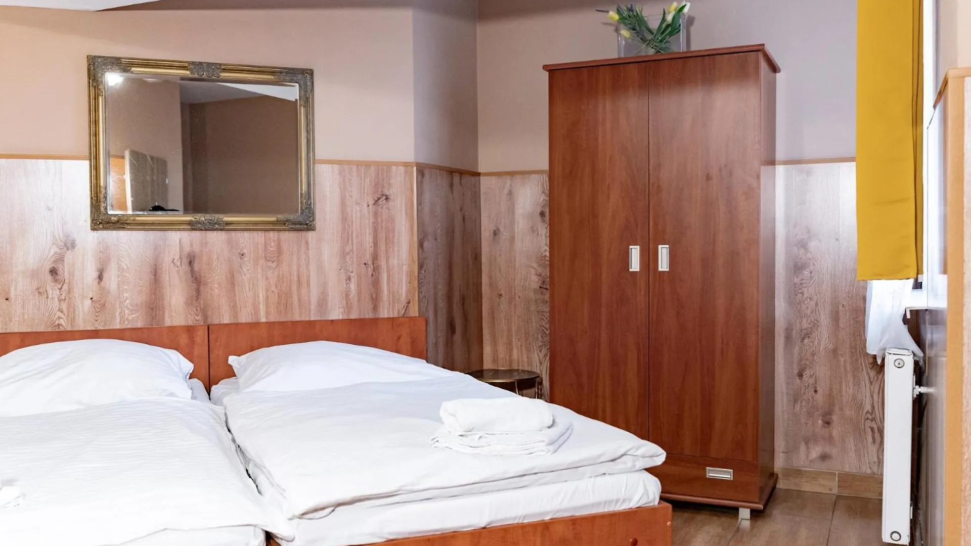 Hotel Taurus 오스트라바
