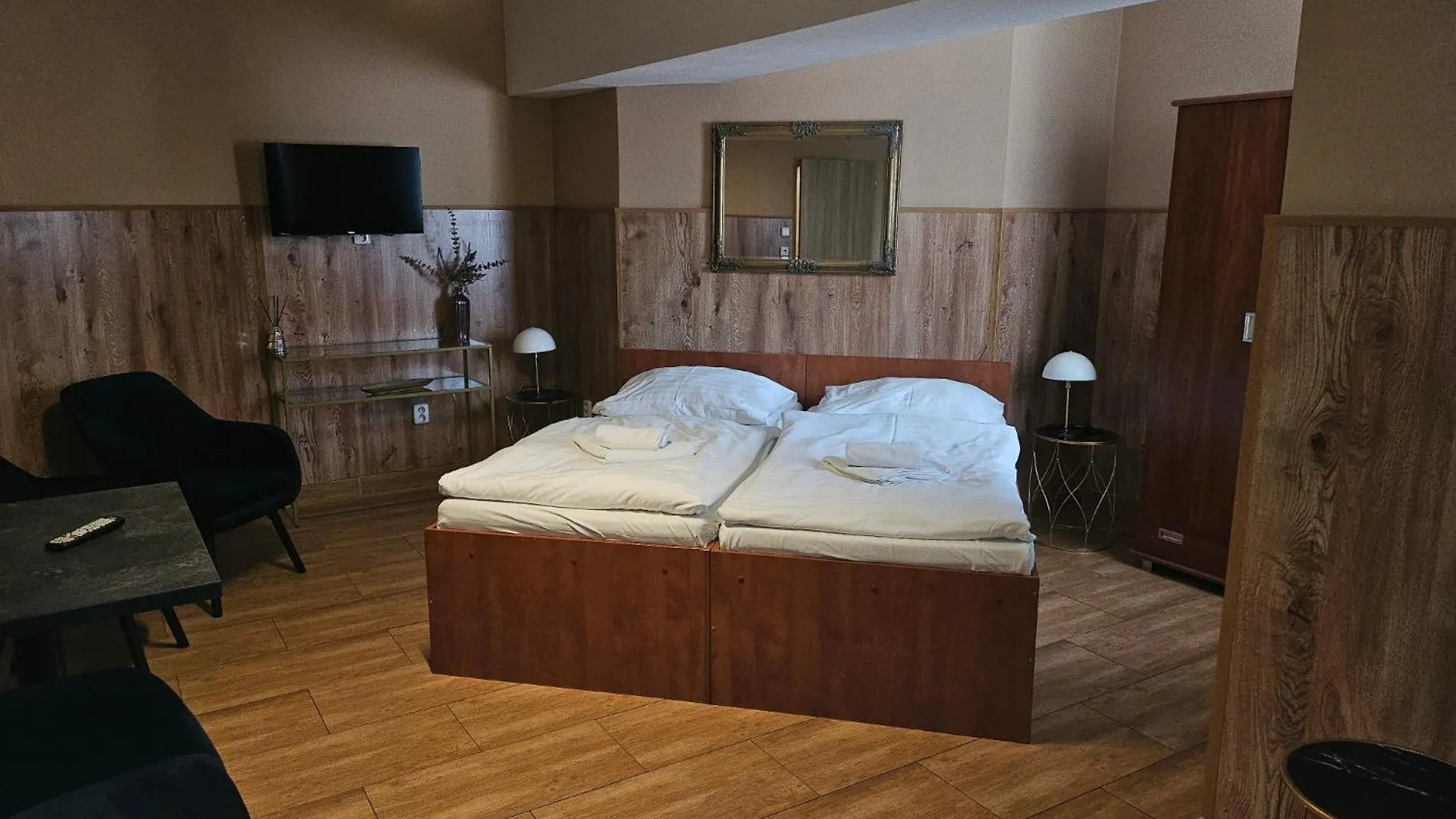 Hotel Taurus 오스트라바
