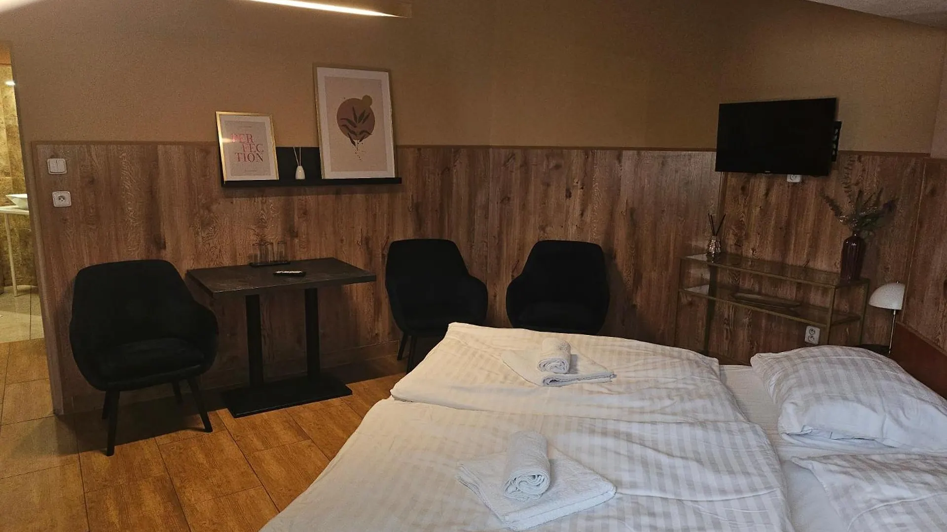 Hotel Taurus 오스트라바
